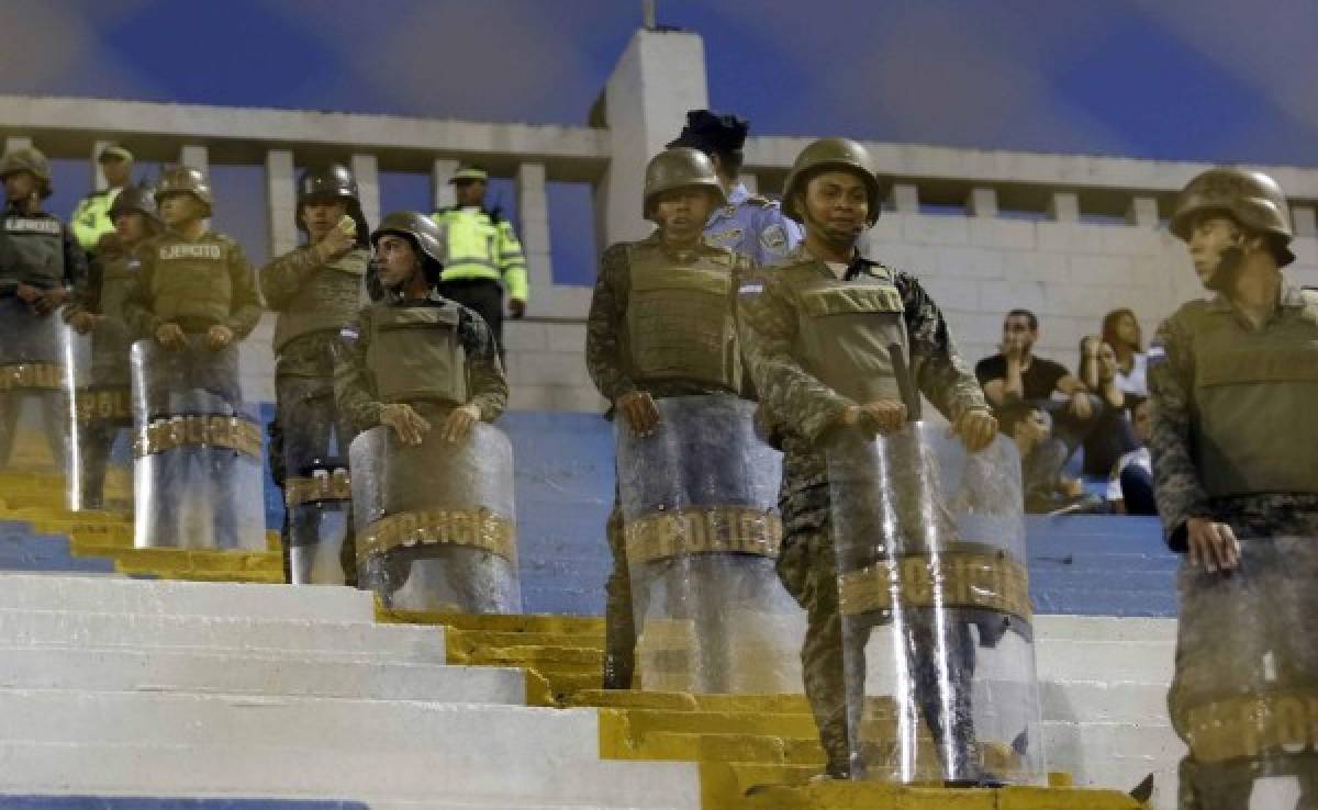 Policía Nacional aceptó ingreso de la Ultra Fiel al estadio Morazán